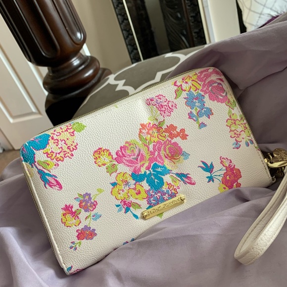 ❌SOLD❌ Betsey Johnson Wallet Lot (5 Wallets) - Picture 12 of 15